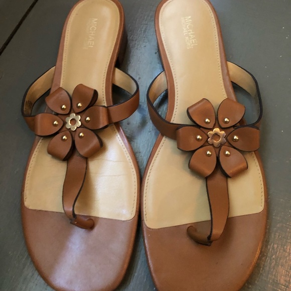 The MICHAEL Michael Kors Tara Thong sandal - Picture 1 of 8